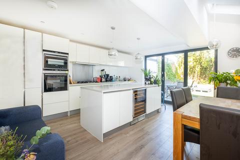 5 bedroom house for sale, Ravenswood Road, London, SW12