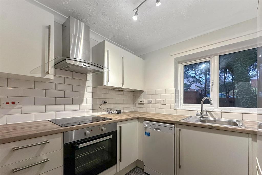 Kitchen 1