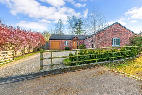 2 bedroom bungalow for sale, Astwood Lane, Feckenham, Redditch