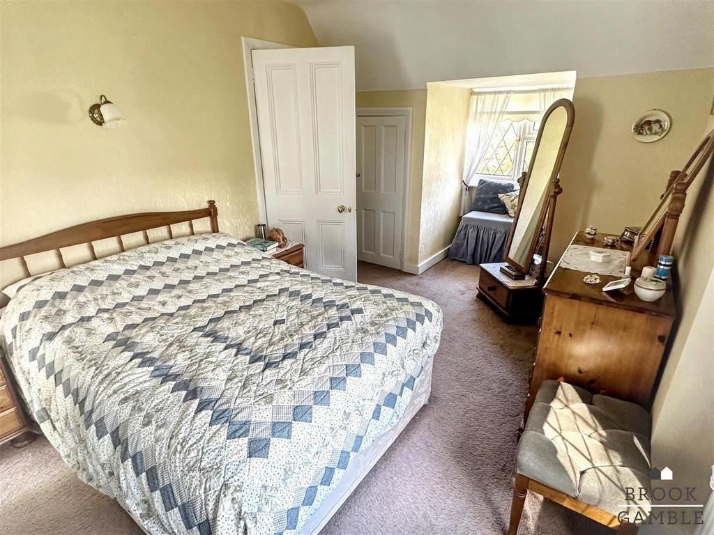 01323 438506