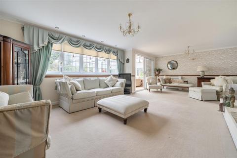 undefined, Kingfisher Close, Bedford