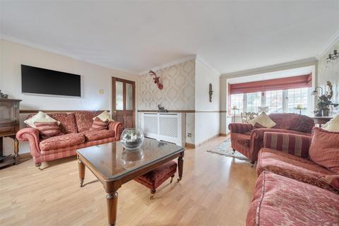 undefined, Kingfisher Close, Bedford