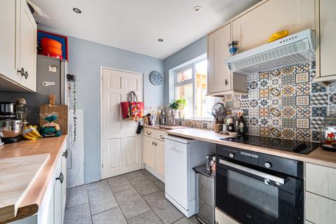 3 bedroom terraced house for sale, Victoria Street, Barnstaple EX32