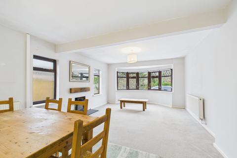 undefined, Riverside Close, Cheltenham, GL52
