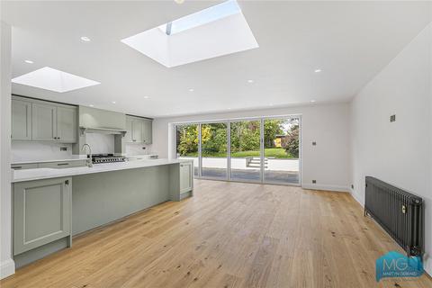 4 bedroom semi-detached house to rent, Northumberland Road, New Barnet, Hertfordshire, EN5