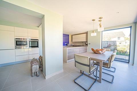 4 bedroom end of terrace house for sale, St. Lawrence Close, Knowle, B93