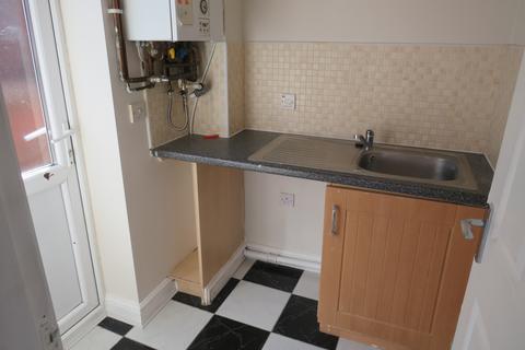 4 bedroom detached house to rent, Crosswells Road, OLDBURY