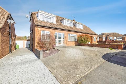 3 bedroom semi-detached house for sale, Heather Rise, Bushey