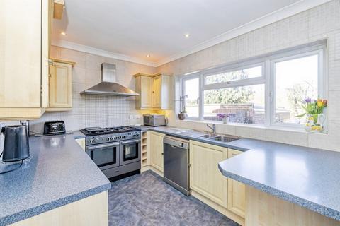 3 bedroom semi-detached house for sale, Heather Rise, Bushey