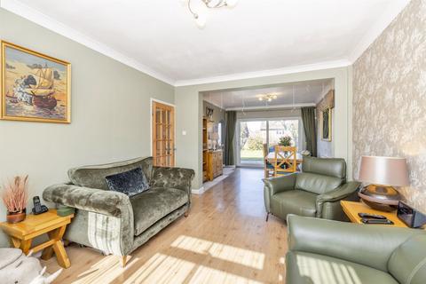 3 bedroom semi-detached house for sale, Heather Rise, Bushey