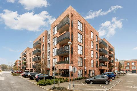 Myers Court, Brentford