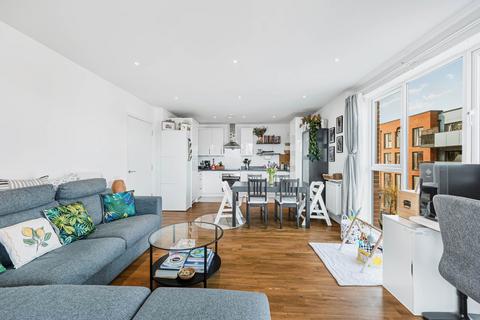2 bedroom apartment for sale, Myers Court, Brentford