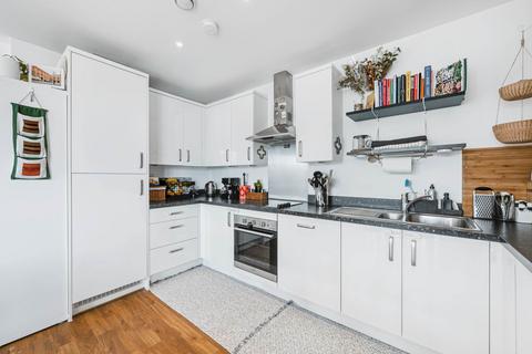2 bedroom apartment for sale, Myers Court, Brentford