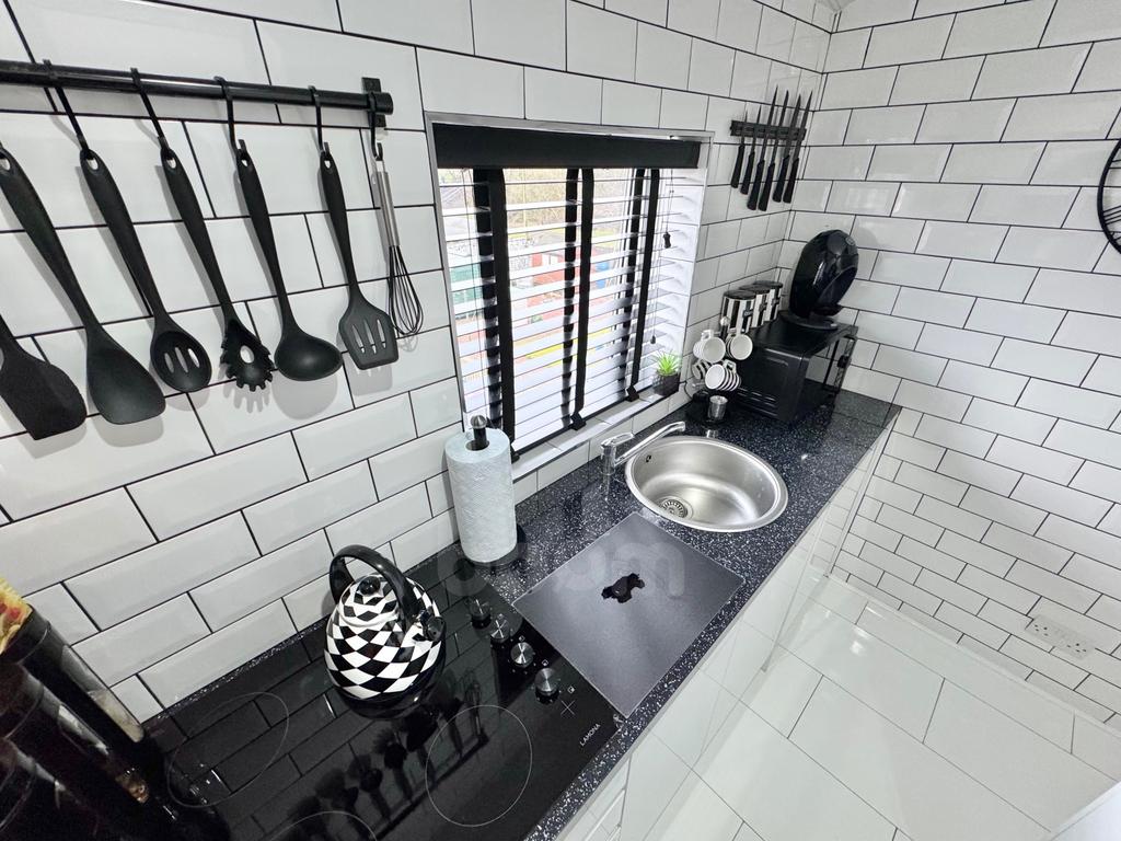 Dean Road, Kilbirnie kitchen pic
