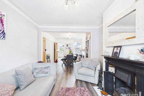 3 bedroom terraced house for sale, Wykeham Road, Berkshire RG6