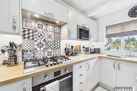 3 bedroom terraced house for sale, Wykeham Road, Berkshire RG6