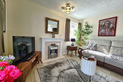 2 bedroom flat for sale, Bampton Court, Hursley Road, Chandlers Ford