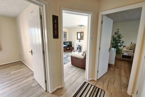 2 bedroom flat for sale, Bampton Court, Hursley Road, Chandlers Ford