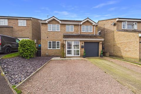 4 bedroom detached house for sale, Oakley Way, Lydney GL15