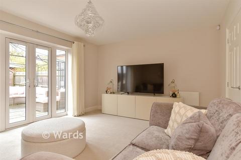 3 bedroom end of terrace house for sale, Butchers Green, Rainham, Gillingham, Kent