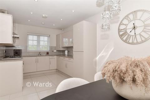 3 bedroom end of terrace house for sale, Butchers Green, Gillingham ME8
