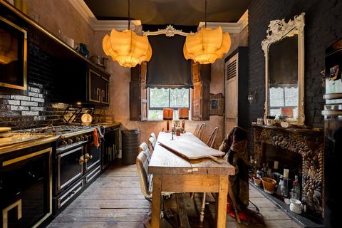 2 bedroom apartment for sale, Randolph Avenue, Little Venice W9