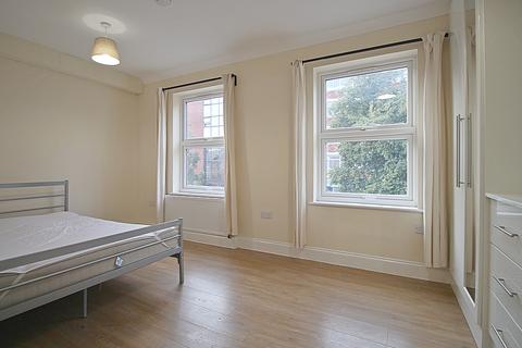 undefined, Staines Road, Hounslow , TW3