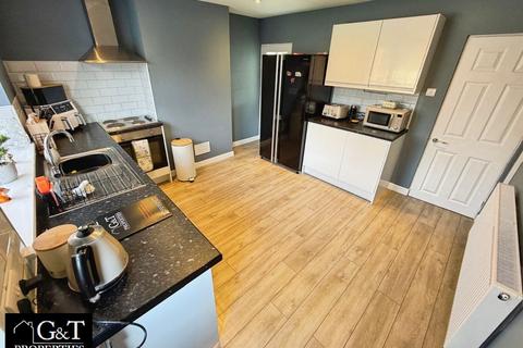 2 bedroom semi-detached house for sale, St. Peters Road, Dudley