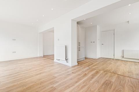 3 bedroom semi-detached house for sale, Wigston LE18