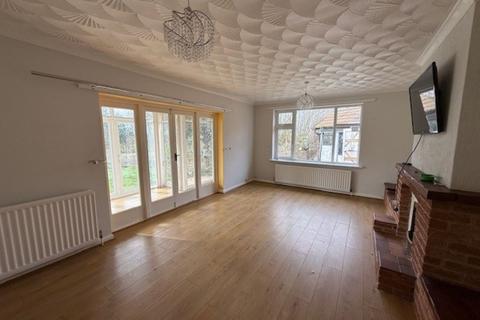 2 bedroom detached bungalow for sale, Hesketh Crescent, Skegness