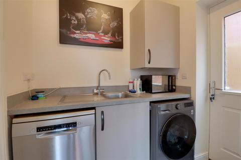4 bedroom detached house for sale, Kitchener Road, Sydney
