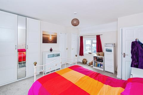 3 bedroom terraced house for sale, Magpie Lane, Eastleigh