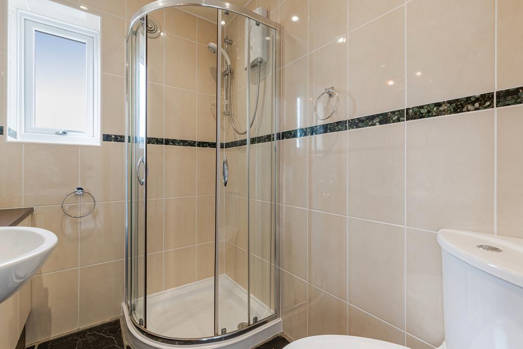 A28 - 10 Coombe Meadows Chillington - 260323