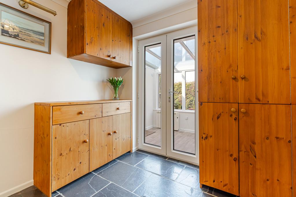 A16 - 10 Coombe Meadows Chillington - 260323