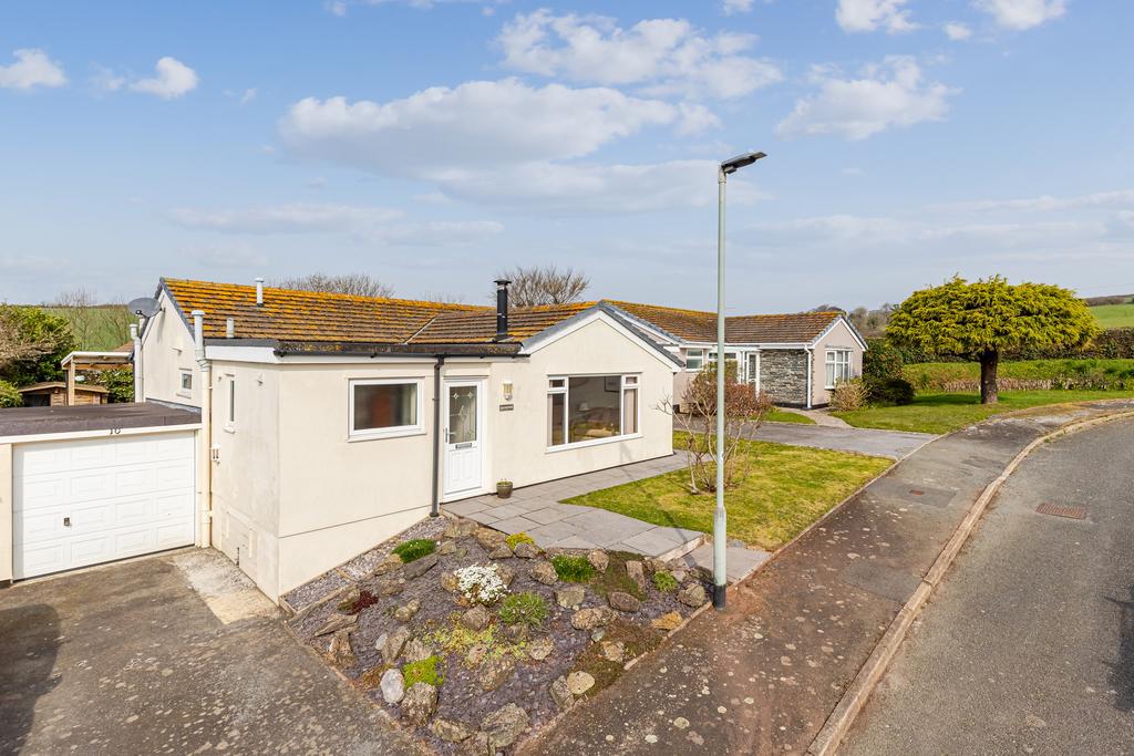 A11 - 10 Coombe Meadows Chillington - 260323