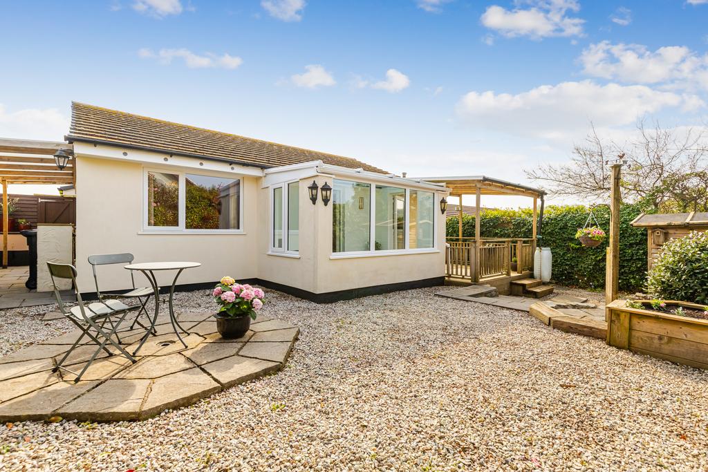 A12 - 10 Coombe Meadows Chillington - 260323