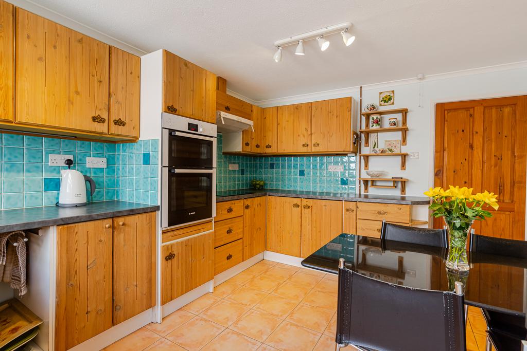A19 - 10 Coombe Meadows Chillington - 260323