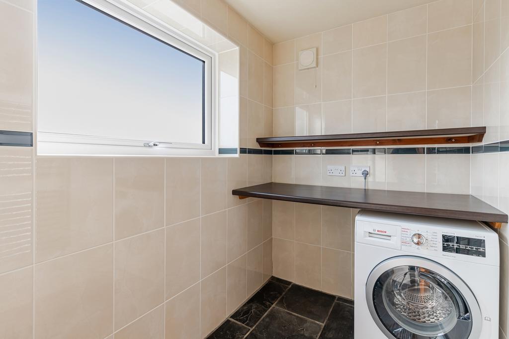 A29 - 10 Coombe Meadows Chillington - 260323