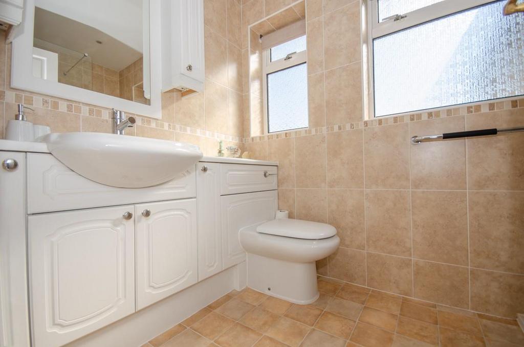 Shower room.jpg