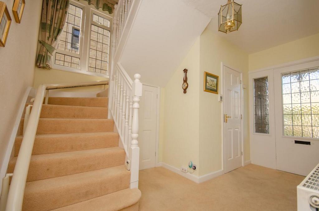 Entrance hall.jpg