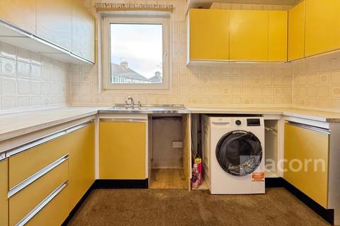 3 bedroom semi-detached house to rent, Cambridge Avenue Welling DA16