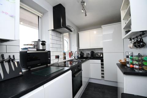 2 bedroom flat for sale, Eccles New Road, Melmerby Court Eccles New Road, M5