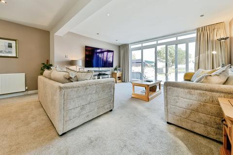 undefined, Shefford Road, Meppershall, Shefford