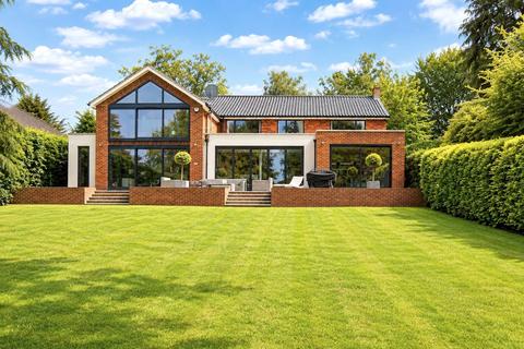 Rookery Close, Fetcham, KT22