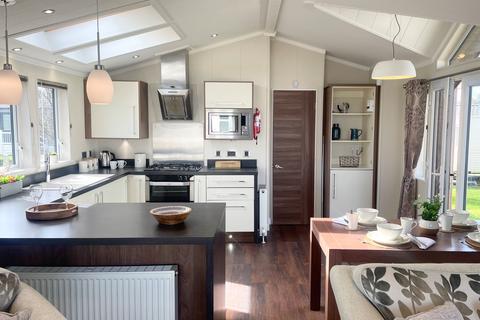 2 bedroom lodge for sale, Two Bed Willerby New Hampshire Sea View Broadland Sands Holiday Park, Lowestoft NR32