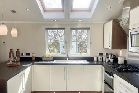 2 bedroom lodge for sale, Two Bed Willerby New Hampshire Sea View Broadland Sands Holiday Park, Lowestoft NR32