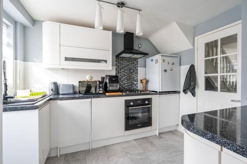 3 bedroom terraced house for sale, Kingfisher Close, Bradwell