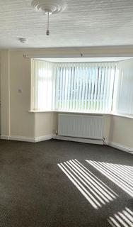 3 bedroom semi-detached house to rent, Milburn Crescent