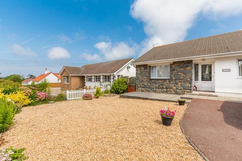 undefined, La Rue Du Preel, Castel, Guernsey