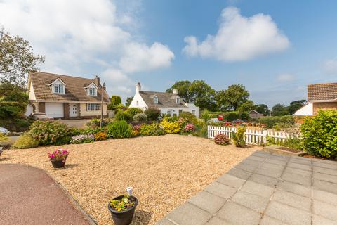 undefined, La Rue Du Preel, Castel, Guernsey